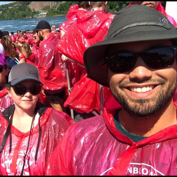 Meet your Posher, Fernando - Picture 1 of 1